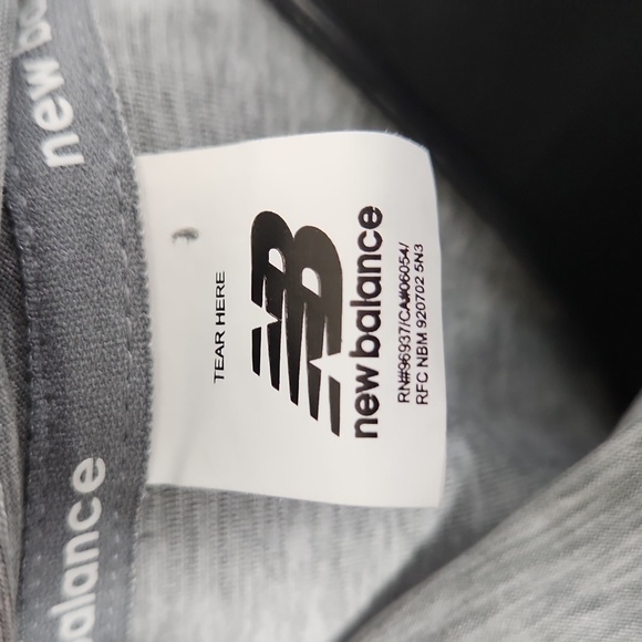 New Balance Running Pullover - Picture 8 of 11